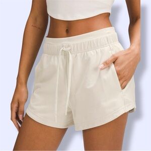 lululemon inner glow shorts